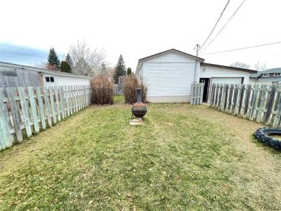 4 BARON BAY, Carberry, Manitoba R0K 0H0, Canada