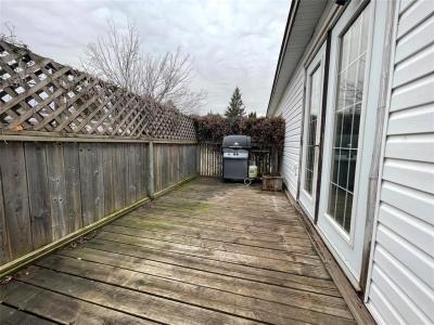 4 BARON BAY, Carberry, Manitoba R0K 0H0, Canada