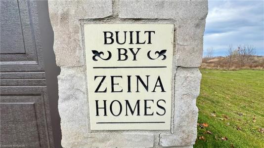 238 NASHVILLE CIRCLE, Hamilton, Ontario L8G 0B5, Canada