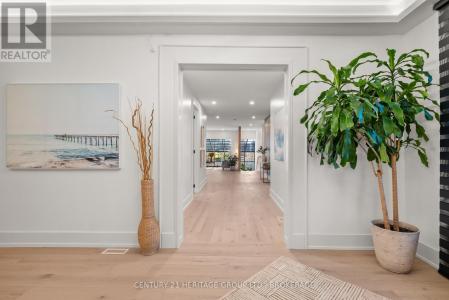 3 WINDSOR STREET, Kingston (city Southwest), אונטריו K7M 4K4, קנדה 