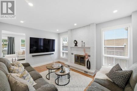 110 HOLLIDAY DRIVE, Whitby (lynde Creek), Онтарио L1P 1G5, Канада