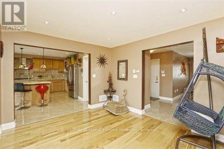 6 DONOMORE DRIVE, Brampton (northwest Brampton), Ontario L7A 0S8, Canada