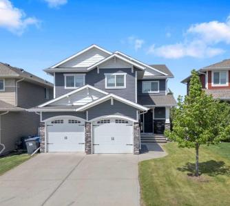 60 THOMPSON CRESCENT, Red Deer, Alberta T4P 0N8, Canadá