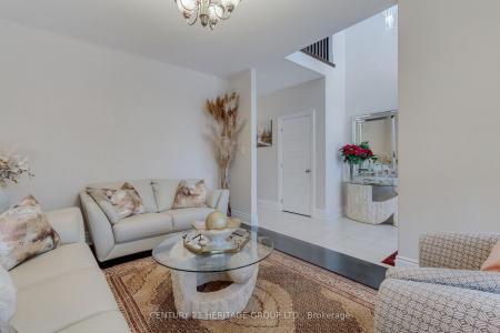 16 TIM JACOBS DRIVE, Georgina, Ontario L4P 4C7, Kanada