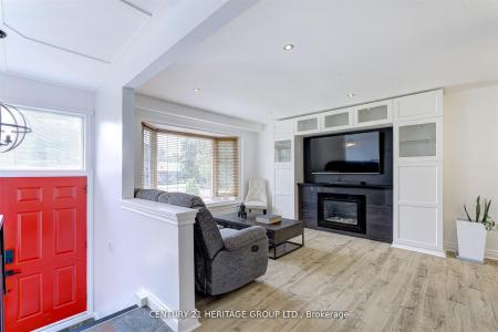 10 BACHLY CRESCENT, King, Ontario L7B 0E8, Canadá