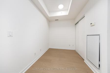 51 EAST LIBERTY STREET, Toronto, Ontario M6K 3P8, Canadá