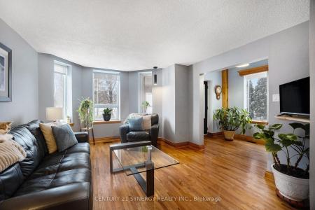 13 LOMBARD STREET, Smiths Falls, 安大略省 K7A 4E8, 加拿大