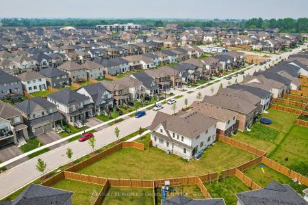 78 DASS DRIVE W, Centre Wellington, Ontario N1M 0H9, Canadá