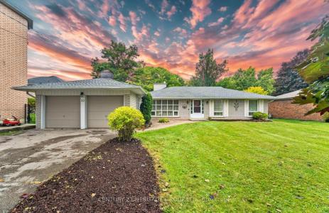 22 POPLAR DRIVE, Richmond Hill, Ontario L4E 2X6, Canada