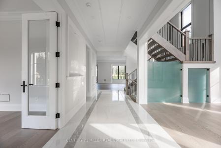 481 CHARTWELL ROAD, Oakville, Ontario L6J 4A6, Canada