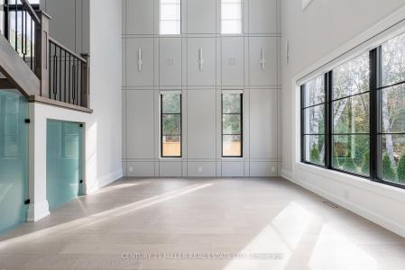 481 CHARTWELL ROAD, Oakville, Ontario L6J 4A6, Canada