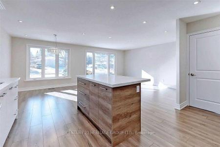 765 GREENFIELD CRESCENT, Newmarket, Ontario L3Y 3B2, CANADÁ