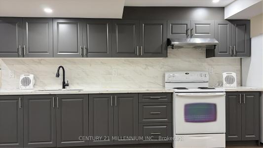 40 HOUGHTON STREET, Cambridge, Ontario N3C 4K7, Canada