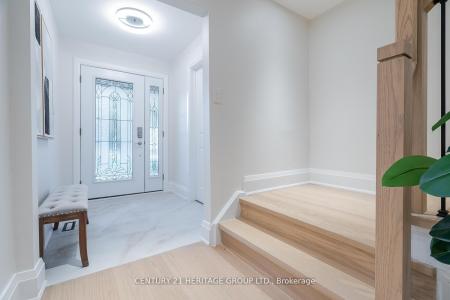 23 MERRYLYN DRIVE, Richmond Hill, Ontario L4C 5B1, Canadá