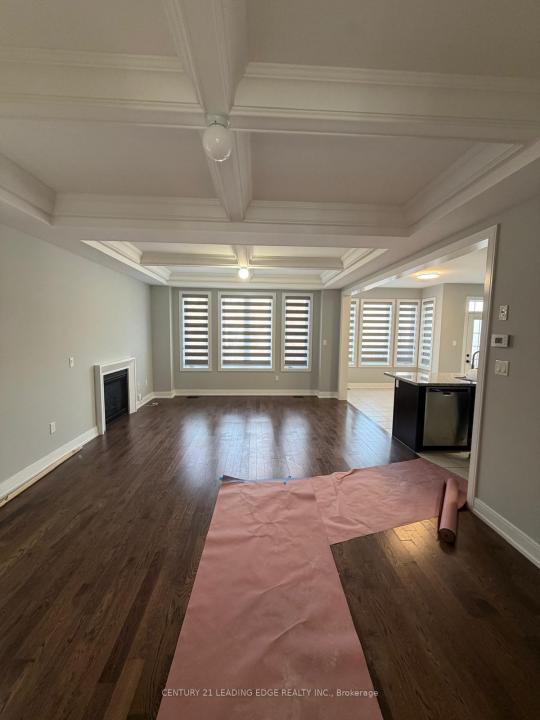 56 FREDERICK PEARSON STREET, East Gwillimbury, Ontario L9N 0R8, Canadá