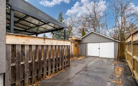 22 PARKER STREET, Belleville, オンタリオ K8P 1C8, カナダ