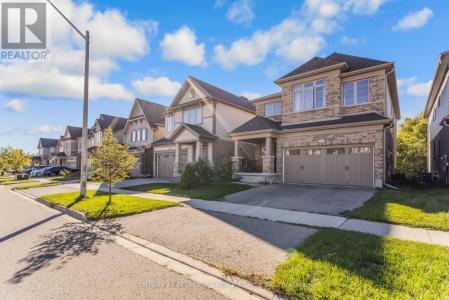 131 STEEPLECHASE WAY, Waterloo, אונטריו N2K 0E7, קנדה