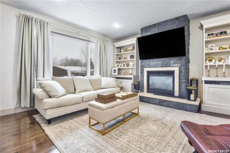 2966 LAKEVIEW DRIVE, Prince Albert, Saskatchewan S6W 0A4, Canada