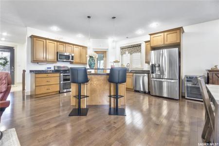 2966 LAKEVIEW DRIVE, Prince Albert, Saskatchewan S6W 0A4, Canada