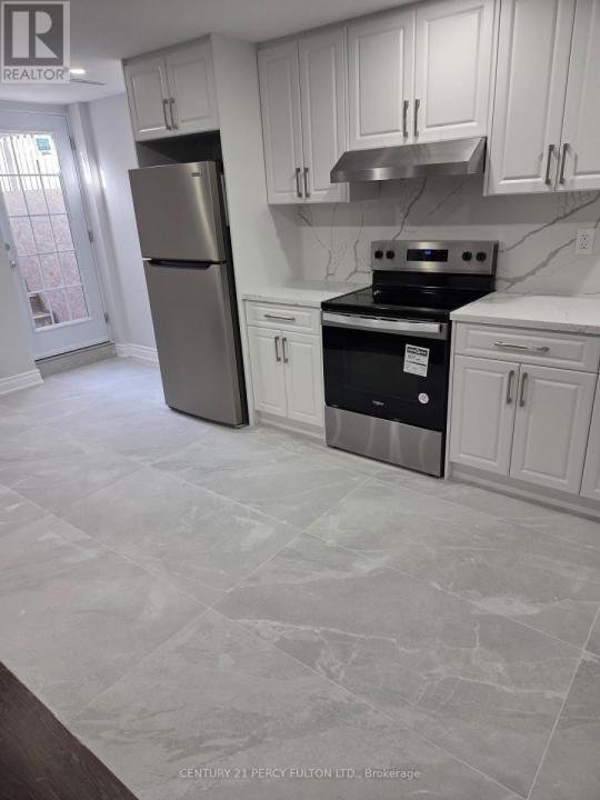 1607 SANDHURST CRESCENT, Pickering (highbush), Ontario L1V 6W2, Canada