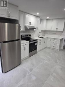 1607 SANDHURST CRESCENT, Pickering (highbush), Ontario L1V 6W2, Canada