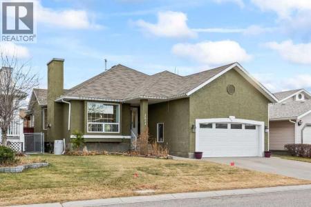 1513 10 AVENUE SOUTHEAST, High River, アルバータ T1V 1L8, カナダ