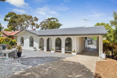 4 Amberly Drive, Happy Valley, SA 5159, Austrália