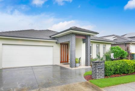 61 Ridgeline Drive, The Ponds, NSW 2769, Australia