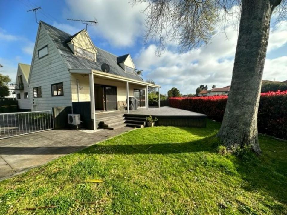 2/40 Mirrabooka Avenue, Botany Downs, Auckland 2010, New Zealand