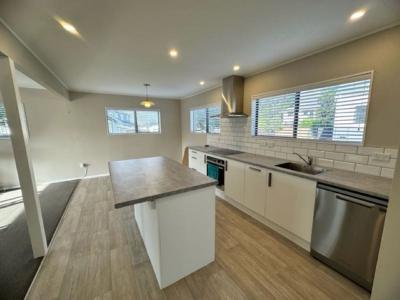 2/40 Mirrabooka Avenue, Botany Downs, Auckland 2010, New Zealand