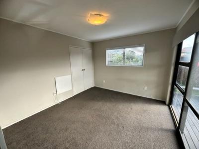 2/40 Mirrabooka Avenue, Botany Downs, Auckland 2010, New Zealand