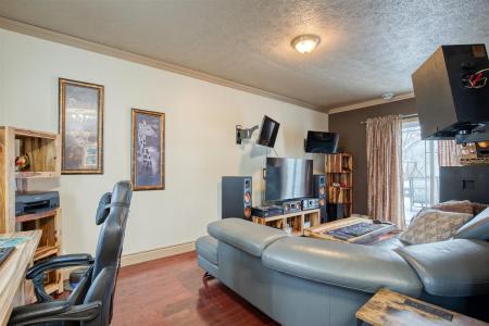 30  Rue Principale O., Farnham, Québec J2N 1K4, Canada