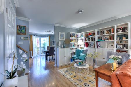 41 Rue Joseph-Bresse, Chambly, קוויבק J3L 0V5, קנדה