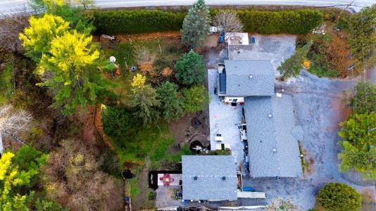 4Z  Ch. Larouche, Chelsea, Quebec J9B 1T7, Canada