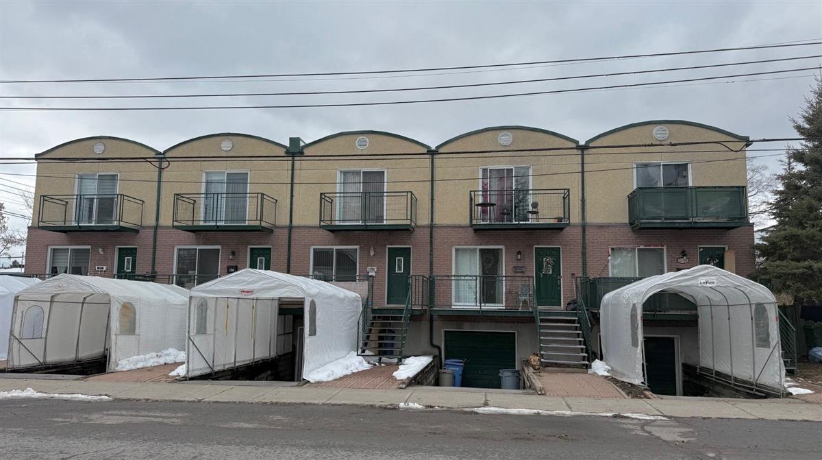 11761 Rue De La Gauchetière, Montréal (Rivière-des-Prairies/Pointe-aux-Trembles), 퀘벡주 H1B 2J5, 캐나다