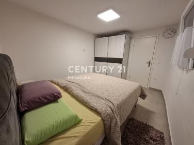 Ulica Eugena Kvaternika, Kaštel Gomilica, Splitsko-dalmatinska Županija 21213, קרואטיה