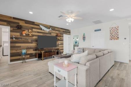 4885 E Riverside Drive, Fort Myers, Florida 33905, Stati Uniti