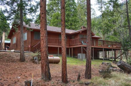 8041 Chilnualna Falls, Wawona, California 95389, USA