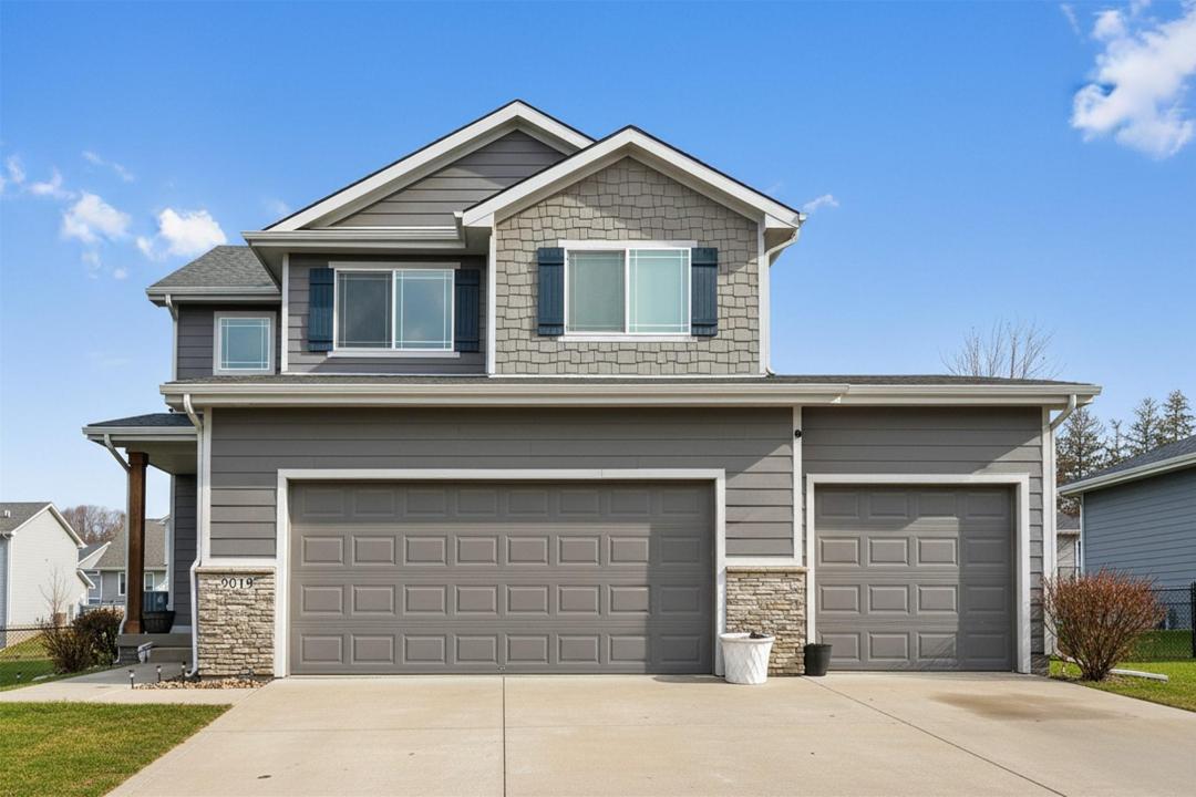9019 Cody Drive, West Des Moines, Iowa 50266, États-Unis