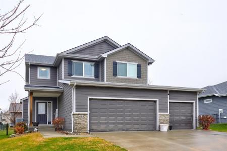 9019 Cody Drive, West Des Moines, Iowa 50266, États-Unis