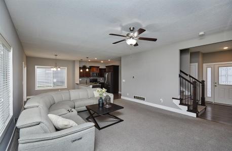 9019 Cody Drive, West Des Moines, Iowa 50266, États-Unis