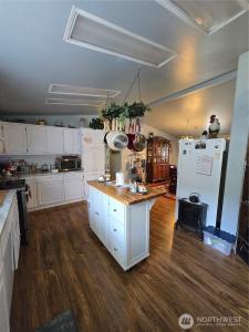 1466 Ferrier Road, Winlock, Washington 98596