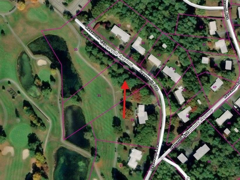 31 Reservoir Ave, Lakeville, Massachusetts 02347