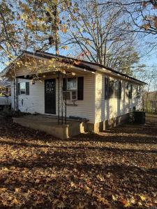 37 Park Circle, Evening Shade, Arkansas 72532