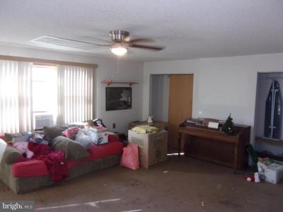 141 Oak Ave, RUNNEMEDE, New Jersey 08078