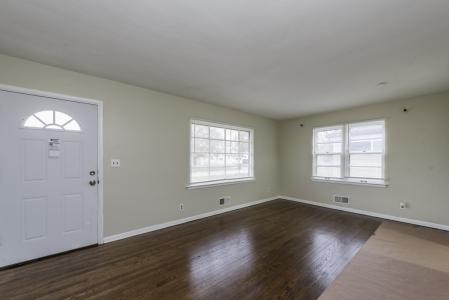 922 Landon Avenue, Winthrop Harbor, Illinois 60096