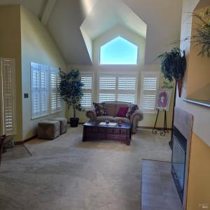 462 Eagle Ln, Vacaville, California 95687