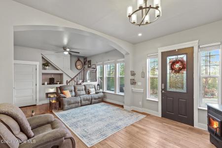 15686 W RIVERVIEW DR, Post Falls, Идаго 83854, Соединенные Штаты