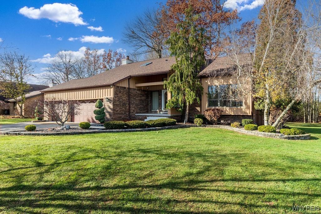 18 Islewoods, Grand Island, New York 14072