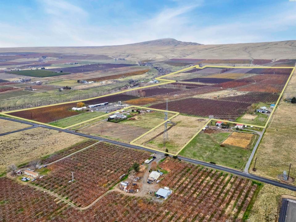 14306 W Acord Road, Benton City, Washington 99320, USA